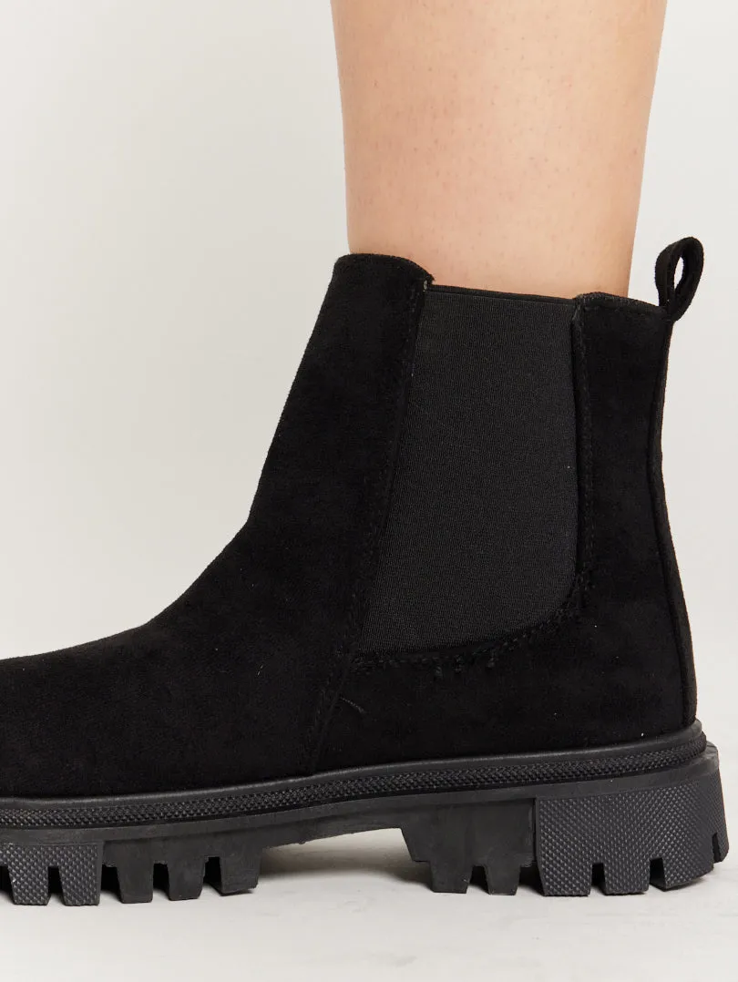 Bottines à semelles crantées