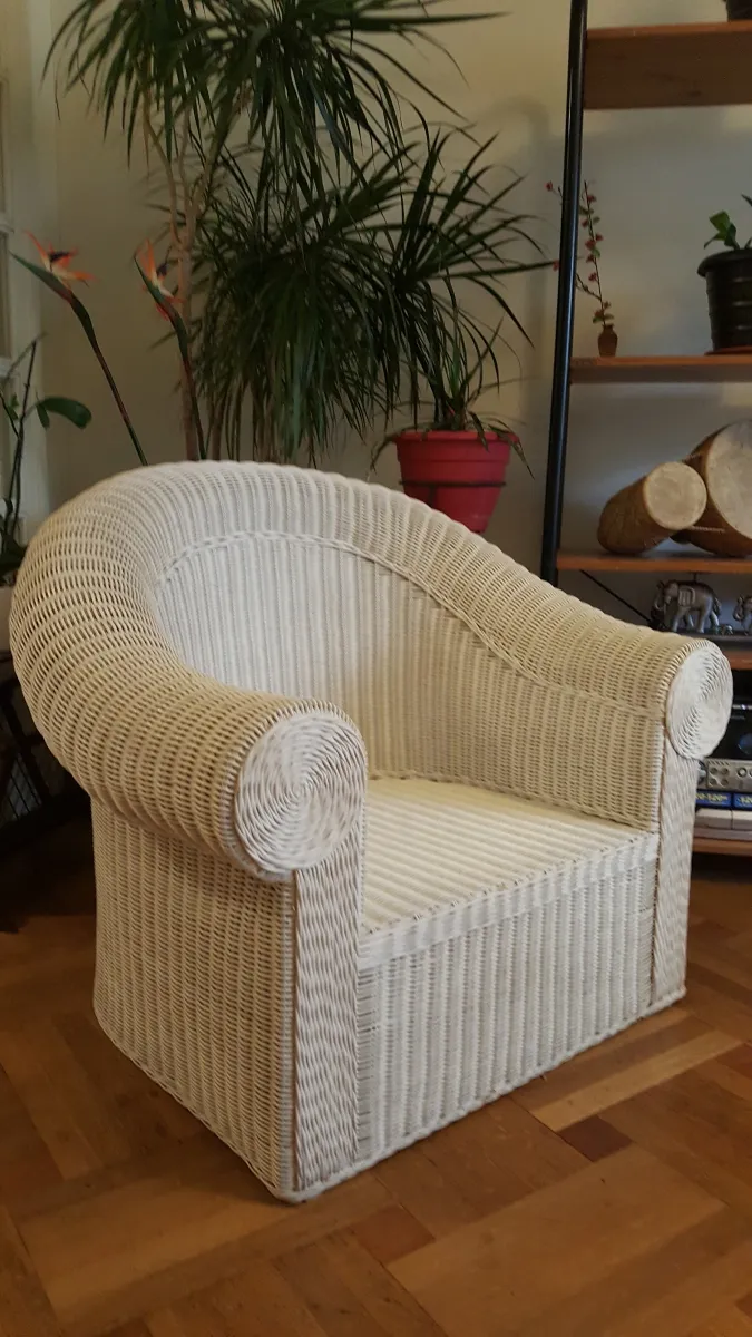 Fauteuil en rotin blanc
